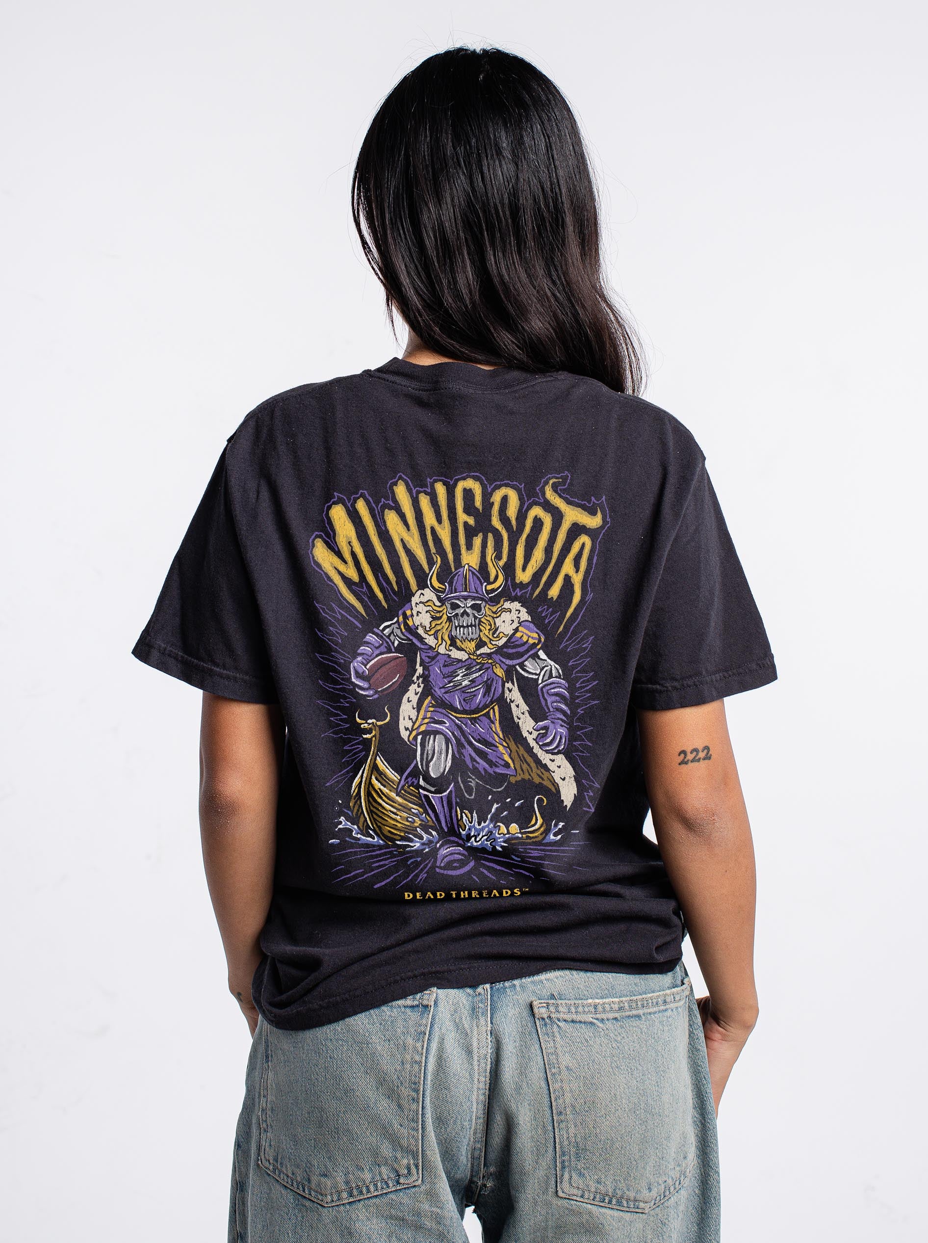 MINNESOTA FOOTBALL v1 - “DT ESSENTIAL" PREMIUM T-SHIRT - Image 6